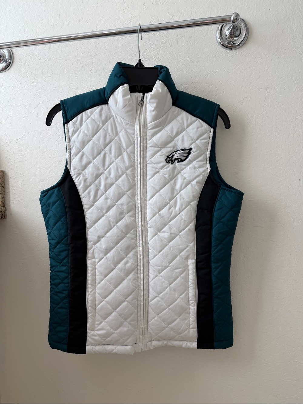 Philadelphia Eagles Quilted Puffer Vest - White & Midnight Green